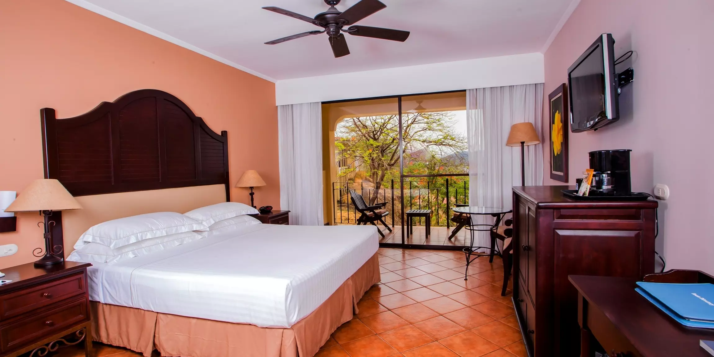 Occidental Papagayo - Adult Only - Image 28