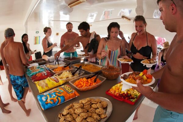 Catamaran tour - Playa Tamarindo - Image 5